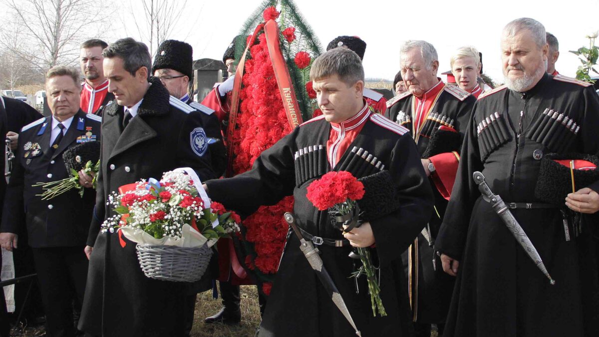 В единстве сила Лилия Акимова /
автора