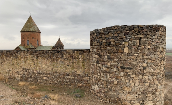 Творения святого Григора Нарекаци переданы из Еревана в Вашингтон