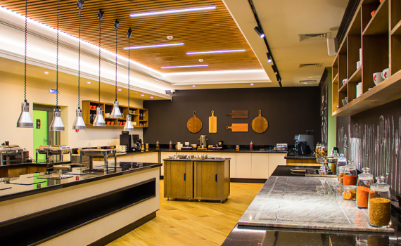 Иллюзия обмана: как визуально увеличить маленькую кухню — вот 5 простых способов Иллюзия обмана: как визуально увеличить маленькую кухню — вот 5 простых способов