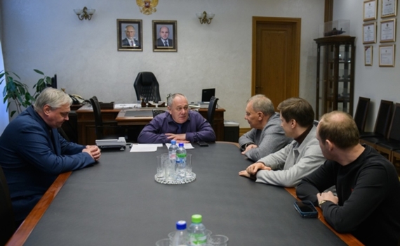 Сенаторы Совета Федерации посетили Севмаш Сенаторы Совета Федерации посетили Севмаш